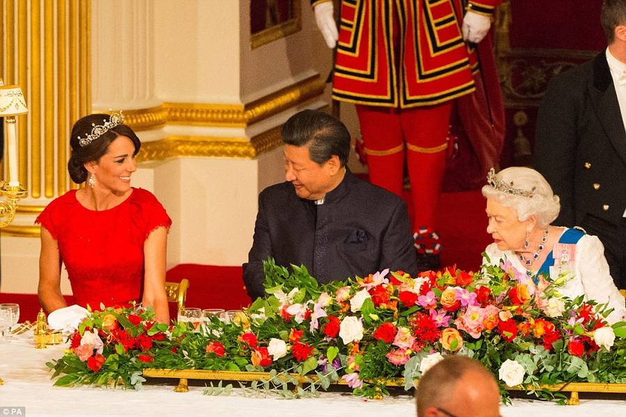 習(xí)近平與夫人彭麗媛出席英國國宴