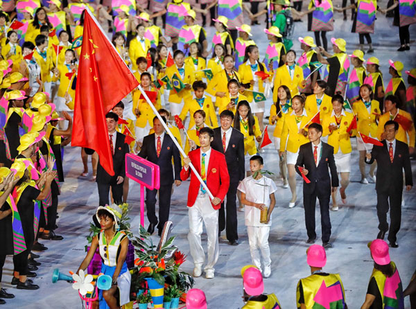 “西紅柿炒雞蛋”入場(chǎng)服火了！ 中國(guó)隊(duì)竟然穿了三屆奧運(yùn)