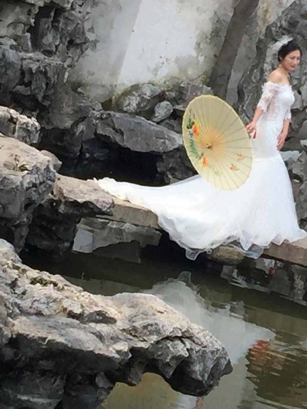 【老外談】中國，與時(shí)光一道飛馳