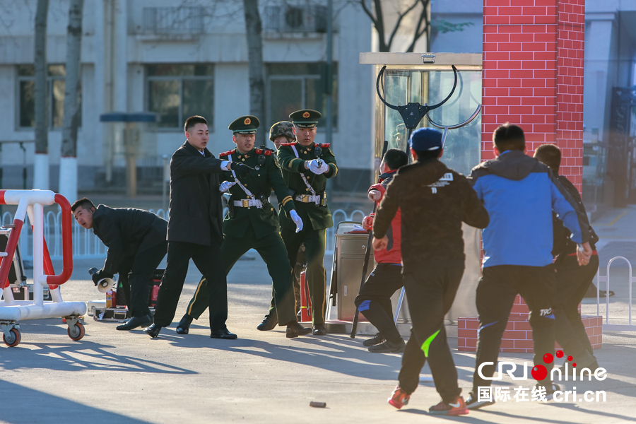 武警選拔兩會(huì)安保力量 至少經(jīng)過五道篩選
