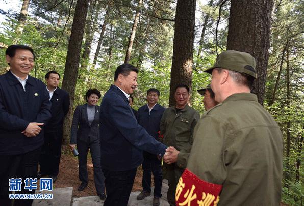 習(xí)近平“兩會時間”的會內(nèi)會外