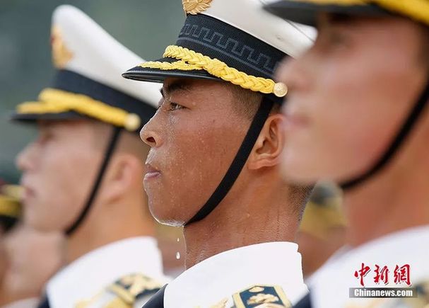 憑什么“軍人優(yōu)先”？就憑這！
