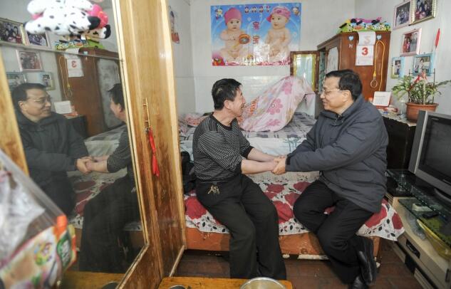 李克強力推棚戶區(qū)改造改變了哪些人的生活
