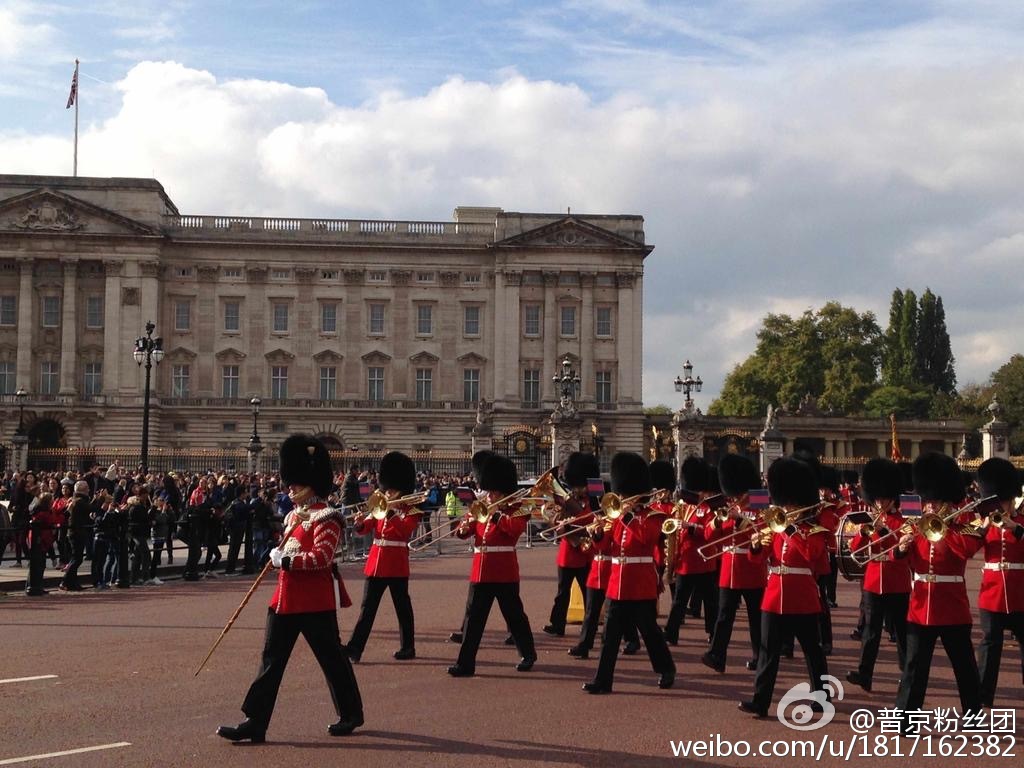 英國各界熱情迎接習主席及夫人來訪