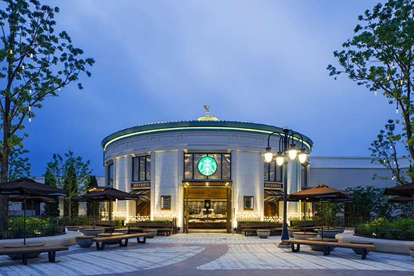 星巴克中國(guó)第四家旗艦店入駐上海迪斯尼樂(lè)園