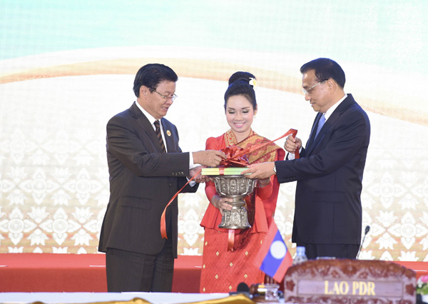 李克強(qiáng)出席中國—東盟建立對話關(guān)系25周年紀(jì)念儀式