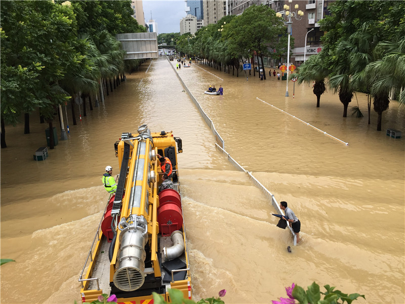 臺(tái)風(fēng)“鲇魚”肆虐福建 福州遭強(qiáng)降雨侵襲開啟“看海”模式