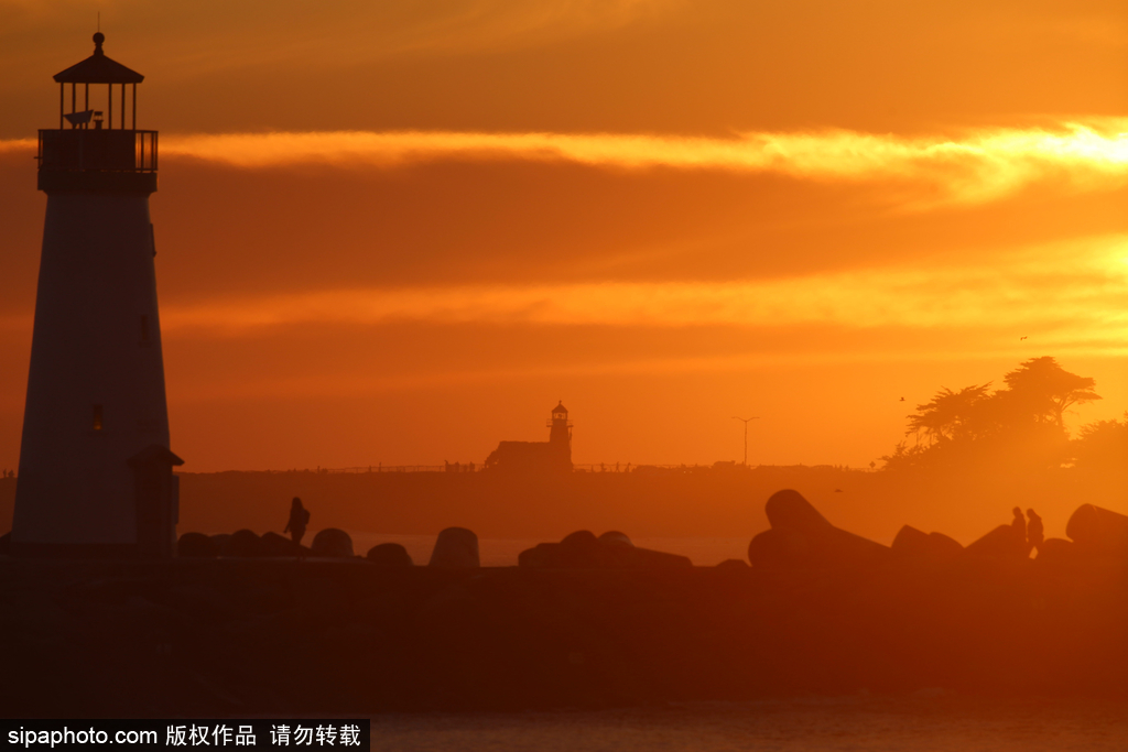 一切都與大海有關 沖浪攝影師獨特視角展示海洋魅力