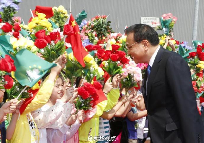 澳門鋪開紅地毯：鮮花樂隊盛迎李克強