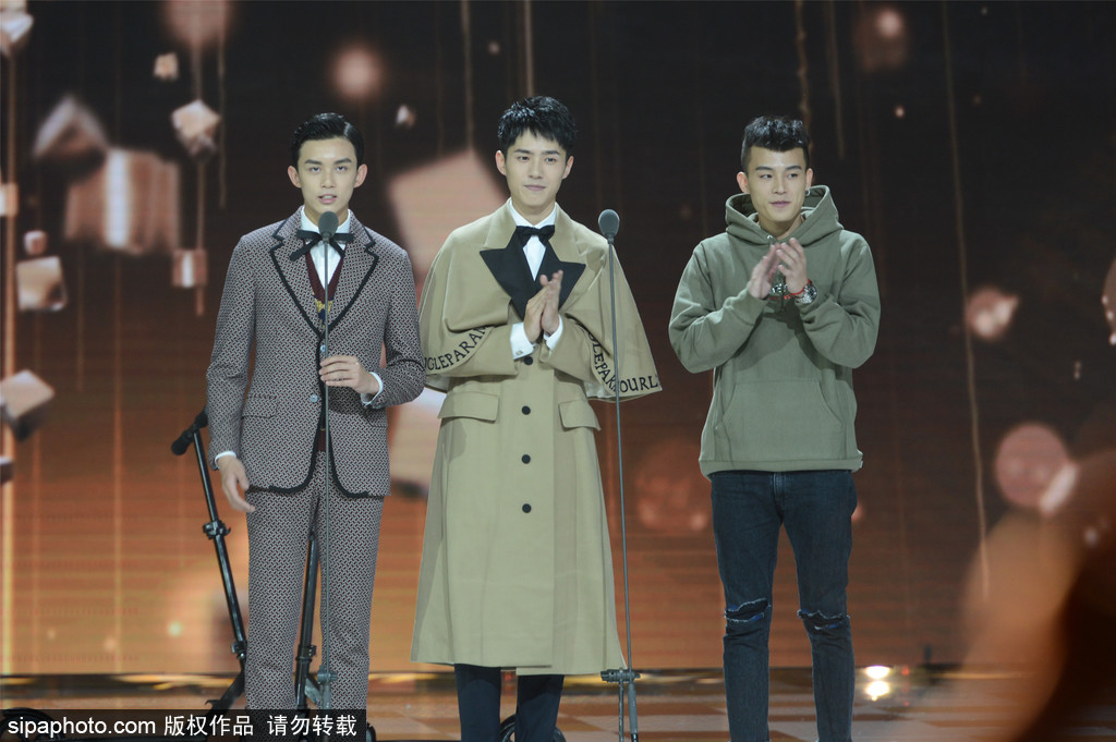 第11屆金鷹獎(jiǎng)閉幕式：胡歌、劉濤獲人氣演員獎(jiǎng)