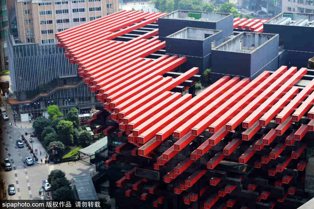 建筑最瘋狂：盤點(diǎn)2016中國(guó)各地“奇葩”建筑