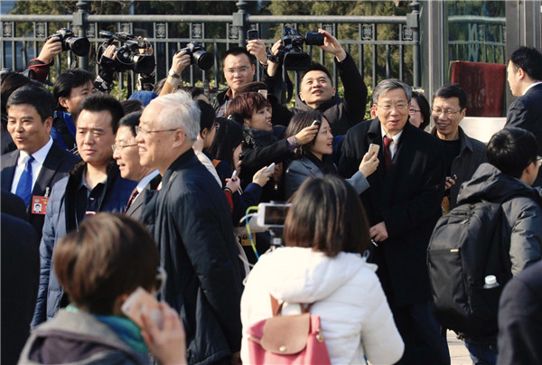 全國政協(xié)十二屆五次會議在京開幕