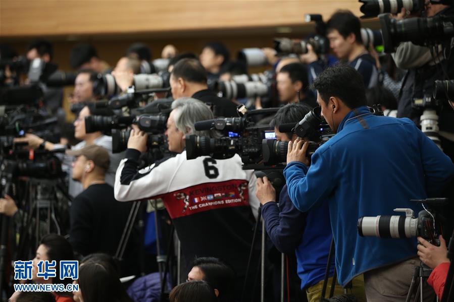 外交部部長王毅就“中國的外交政策和對外關(guān)系”答記者問