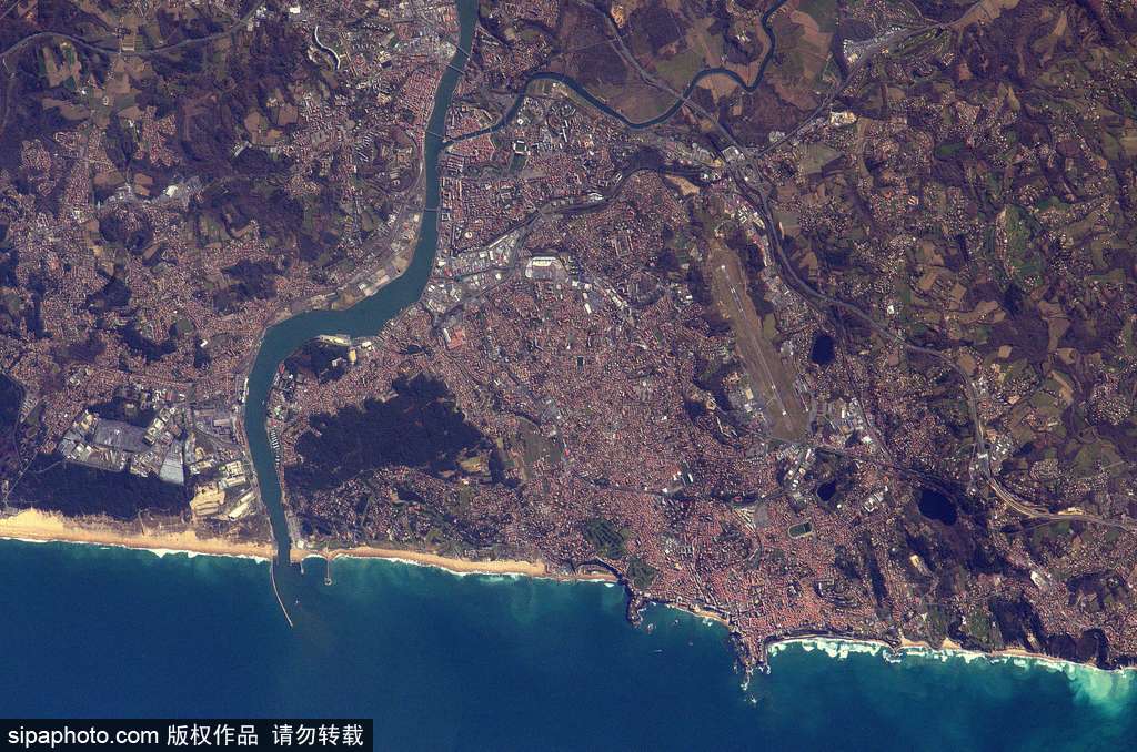 法國宇航員“太空日記”更新 一大波地球美照來襲