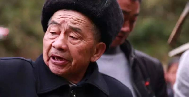 解碼中國丨這位當(dāng)代“愚公”在懸崖峭壁上鑿出7千米水渠，現(xiàn)實比神話傳說更震撼！