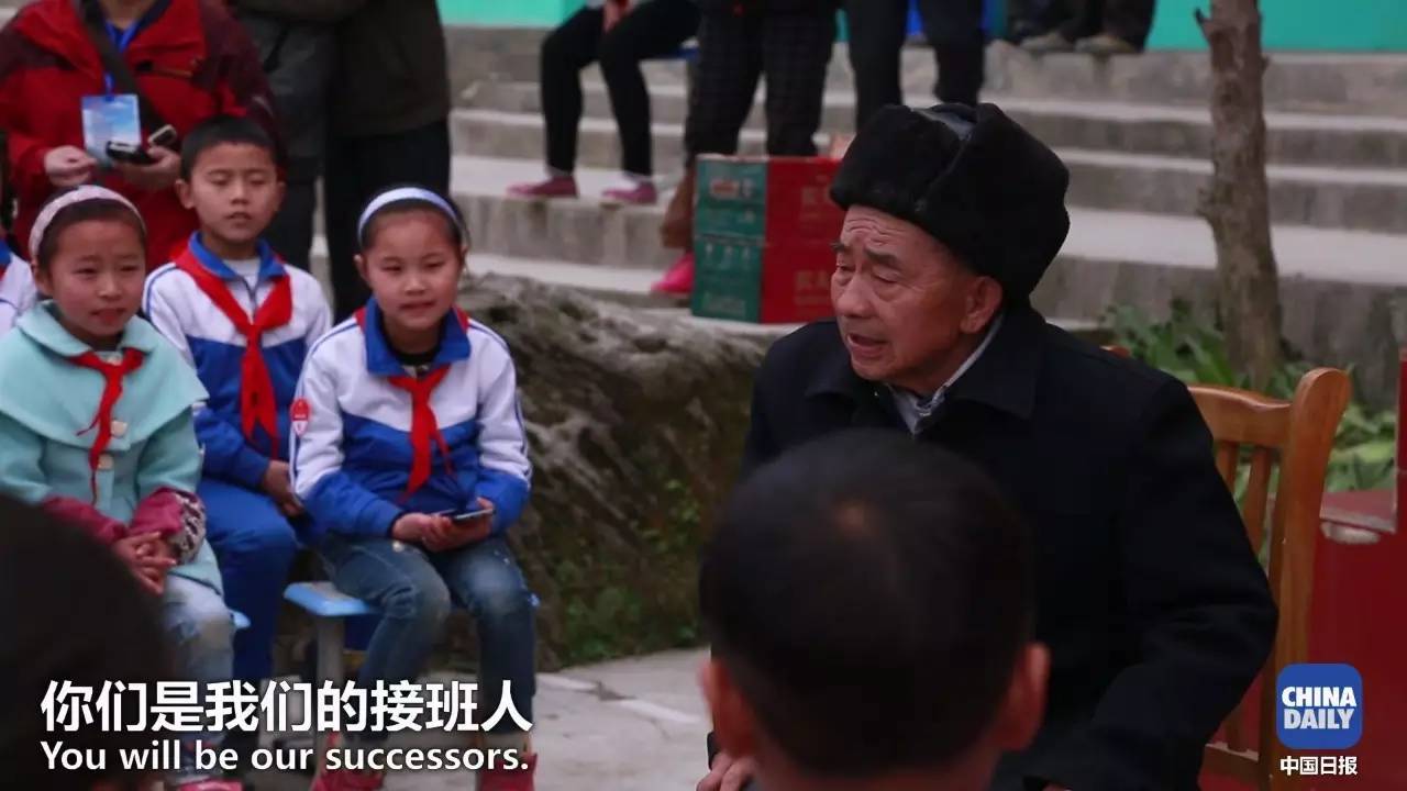 解碼中國丨這位當(dāng)代“愚公”在懸崖峭壁上鑿出7千米水渠，現(xiàn)實比神話傳說更震撼！