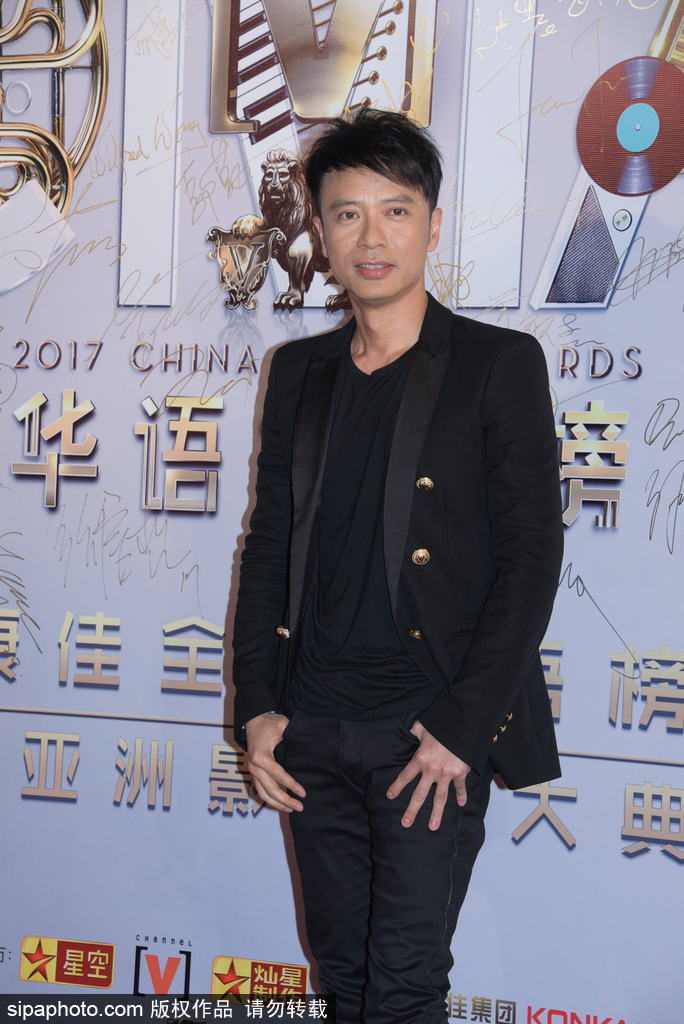 香港Channel V盛典眾星云集 成龍、大張偉、范瑋琪盛裝出席