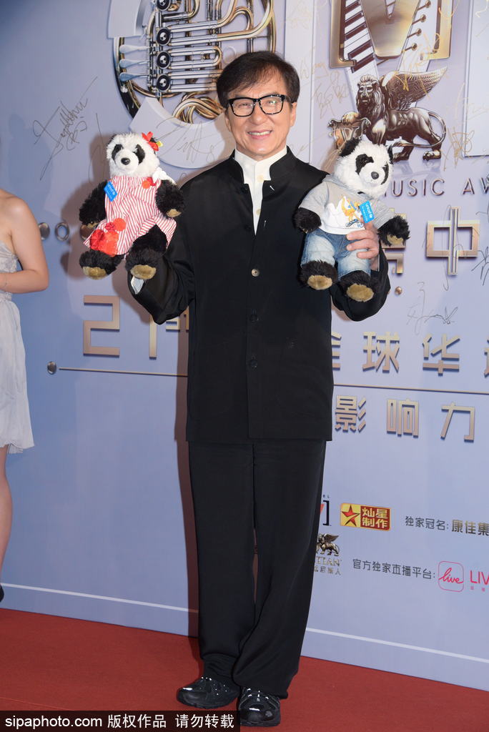 香港Channel V盛典眾星云集 成龍、大張偉、范瑋琪盛裝出席