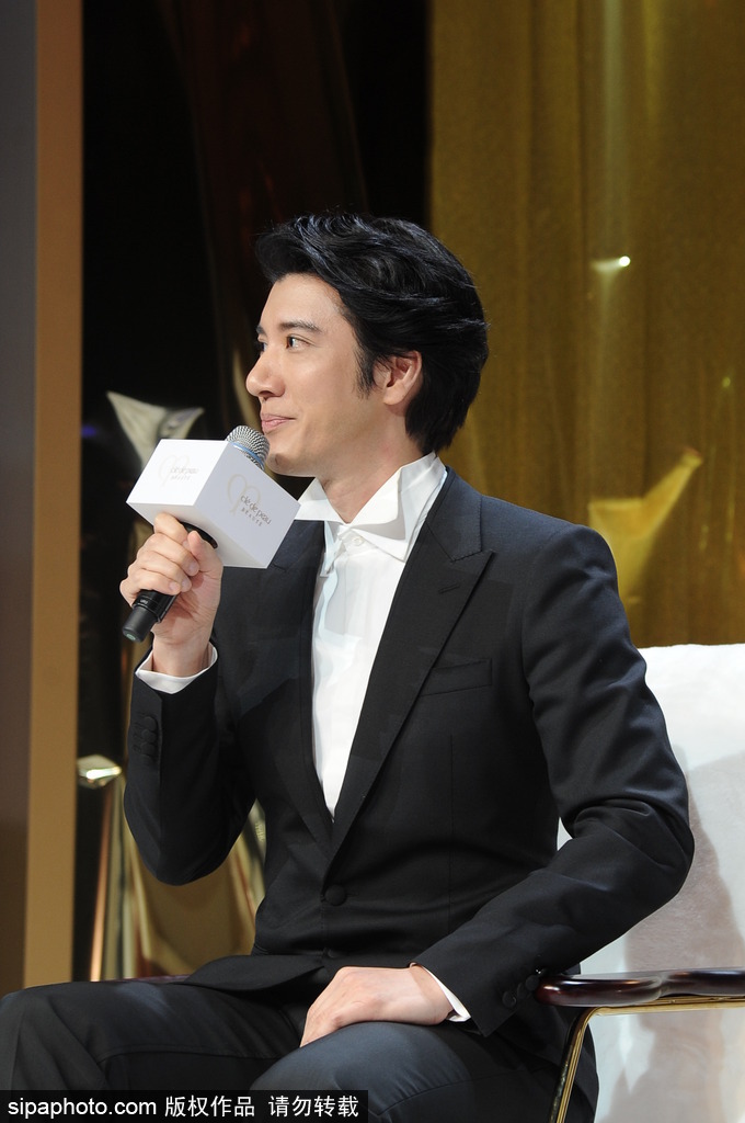 王力宏欲嘗試做導(dǎo)演 現(xiàn)場(chǎng)感恩愛人的支持