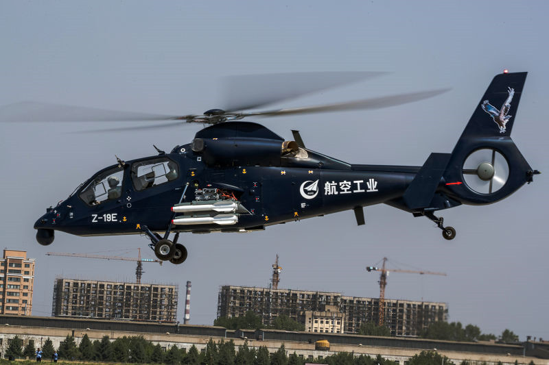 威武霸氣！直19E出口型武裝直升機首飛成功
