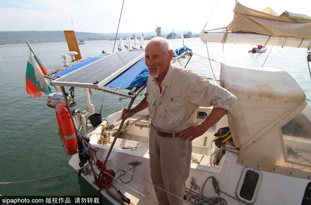 別再拿年齡當借口 八旬老人獨自完成環(huán)球航行像“英雄”一樣歸來