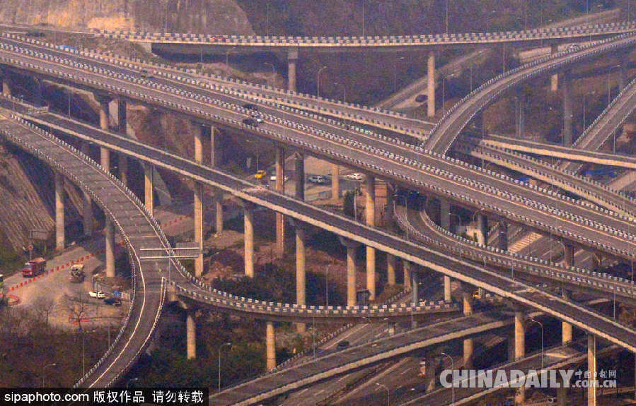 導(dǎo)航看哭車主看暈！重慶最復(fù)雜立交橋壯觀無(wú)比