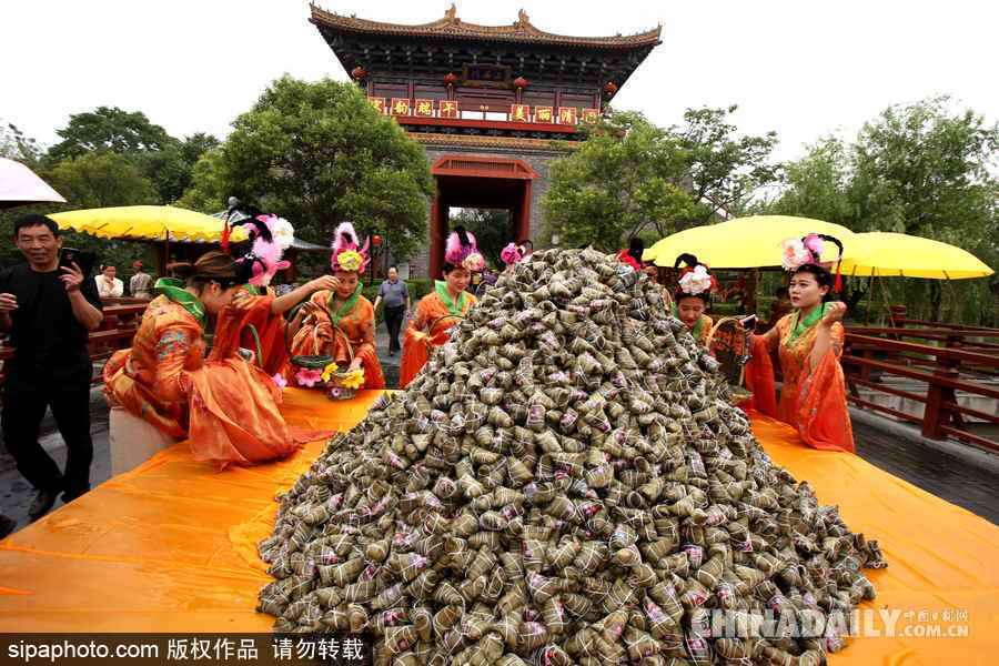 百人千人萬人宴精彩紛呈 盤點(diǎn)眾人分享美食盛況