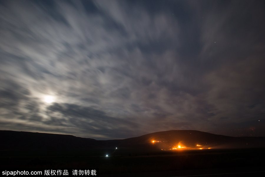 加拿大卑詩省山火蔓延 近7000人被疏散全省進入緊急狀態(tài)
