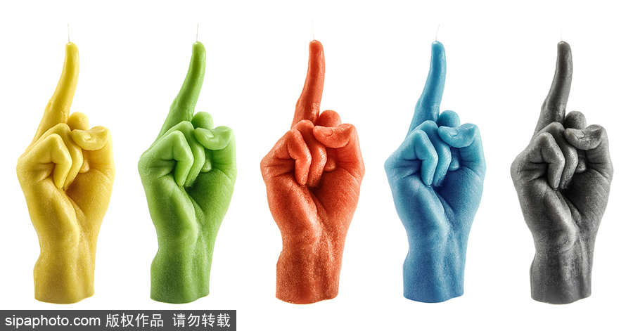你認(rèn)出這是蠟燭了嗎？立陶宛一公司推出人手型蠟燭可燃燒20小時(shí)
