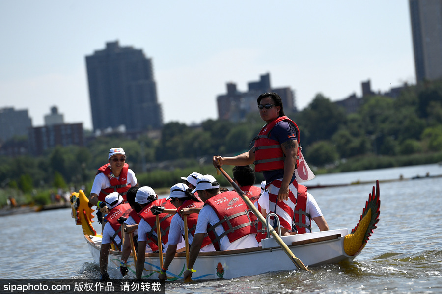 第27屆紐約香港龍舟節(jié)開幕 200支隊伍奮力角逐