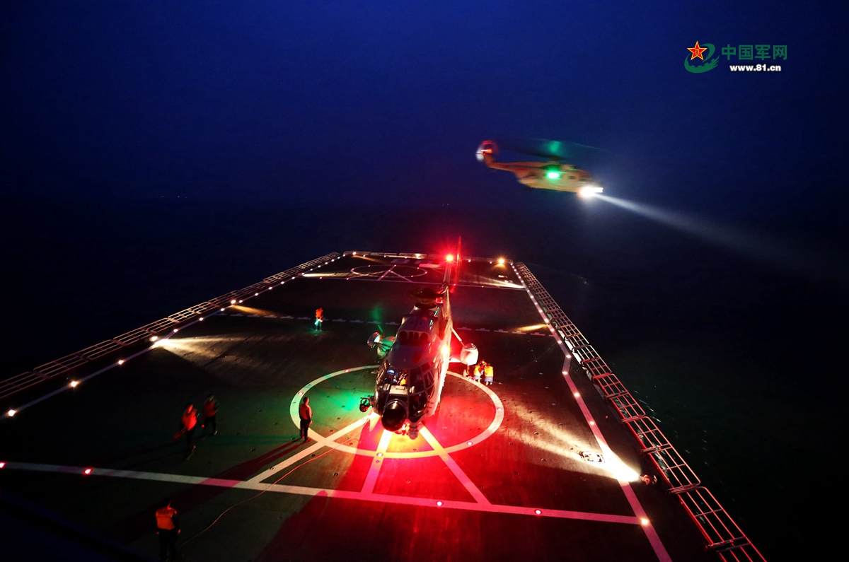 立體投送登陸 我海軍艦、機(jī)、艇協(xié)同出擊