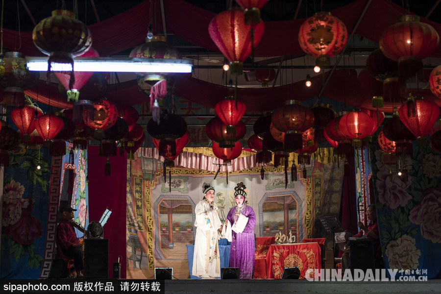 馬來(lái)西亞上演中國(guó)傳統(tǒng)戲劇表演 充滿濃郁中國(guó)風(fēng)情