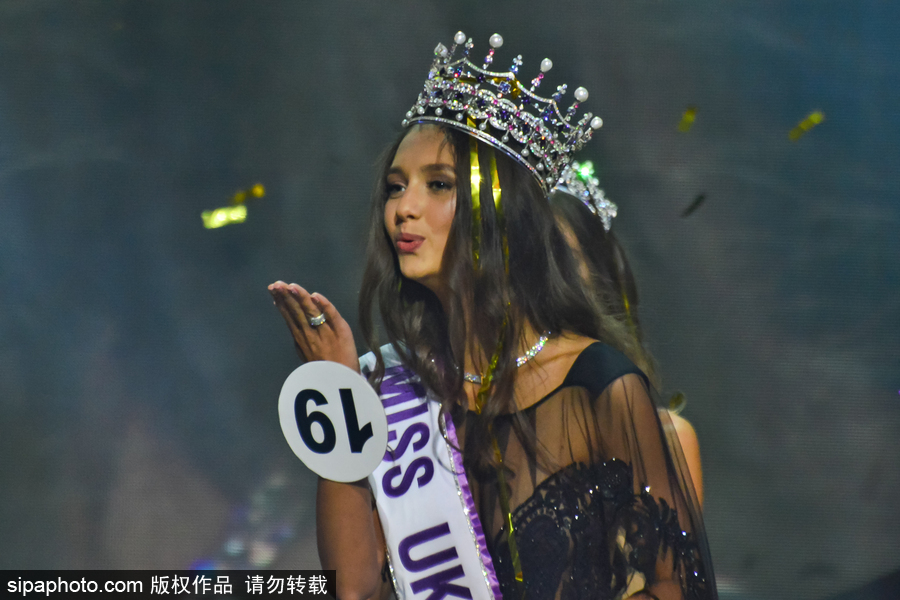 本屆港姐讓人大跌眼鏡？看烏克蘭小姐選美決賽冠軍美得像洋娃娃