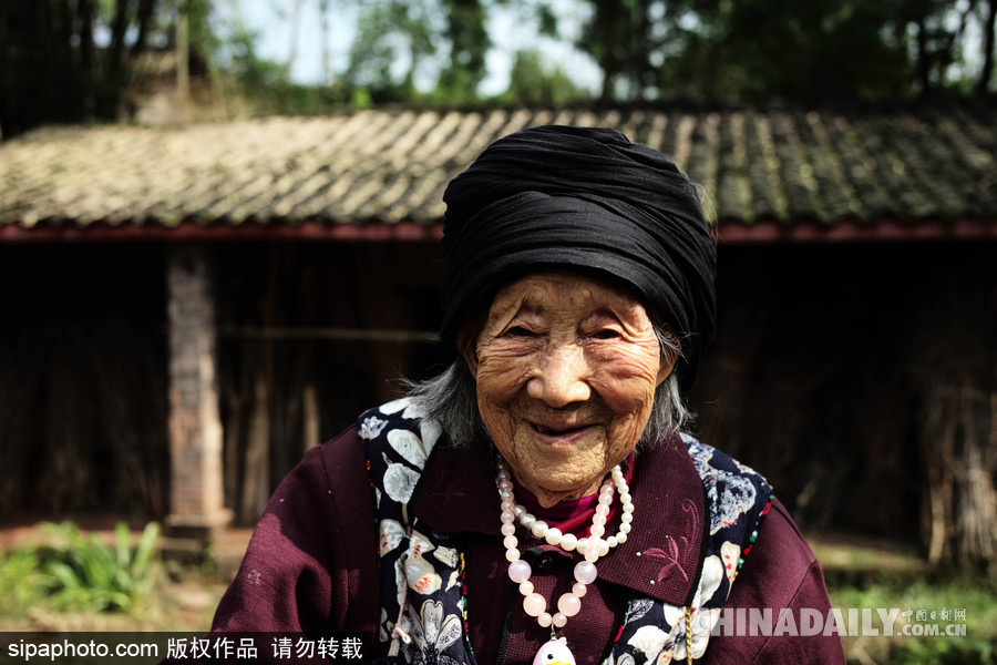 重慶大足：103歲獨(dú)居老人的生活