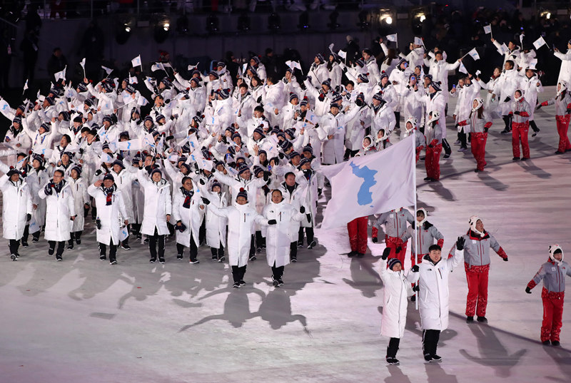 平昌冬奧會(huì)開幕式 朝韓舉“朝鮮半島旗”共同入場(chǎng)