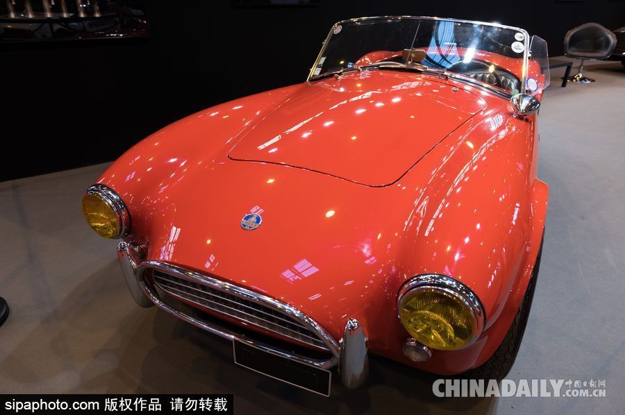 2018巴黎老爺車(chē)展開(kāi)幕 經(jīng)典老車(chē)演繹傳奇