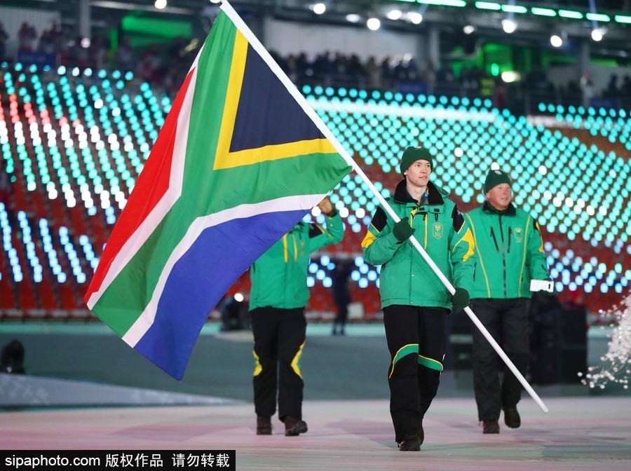 冰雪運(yùn)動魅力無限!盤點平昌冬奧會開幕式上那些“特殊”參賽國