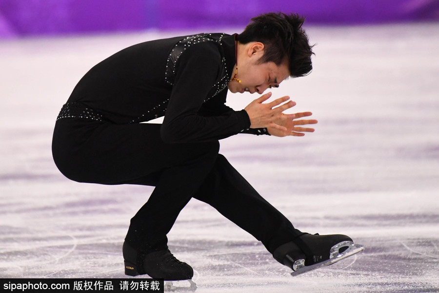 2018平昌冬奧會(huì)：花樣滑冰男子短節(jié)目 中國(guó)選手金博洋亮相