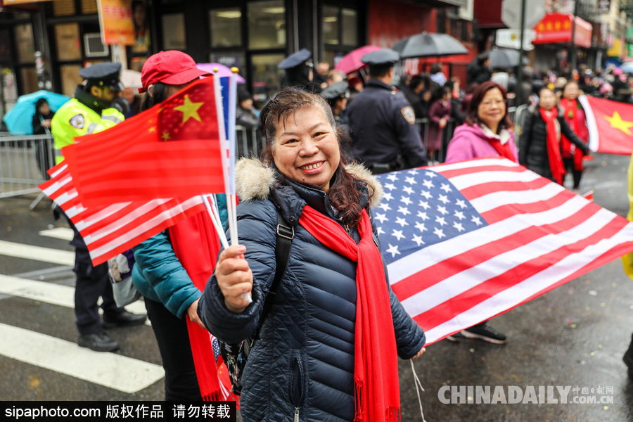 紐約唐人街迎接農(nóng)歷新年 中國(guó)傳統(tǒng)元素濃郁
