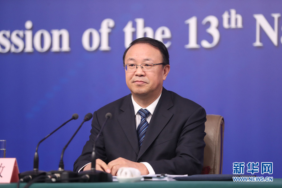 農(nóng)業(yè)部新聞發(fā)言人、辦公廳主任潘顯政