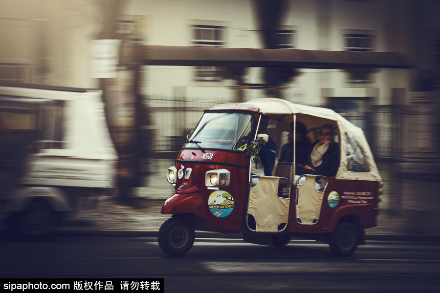 行走葡萄牙里斯本街頭 感受閑適的春日時光