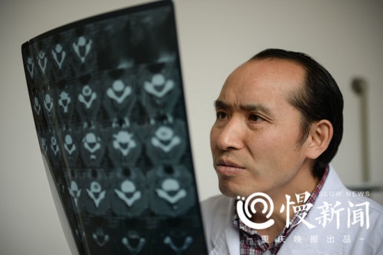 汶川地震10年 被埋139小時(shí)獲救的“半掌醫(yī)生”：震后我有3個(gè)愿望 與金錢權(quán)勢(shì)地位無關(guān)