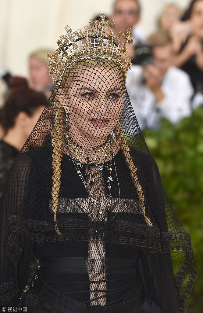 時(shí)尚界奧斯卡Met Gala來襲 眾女星紅毯爭艷美出新高度