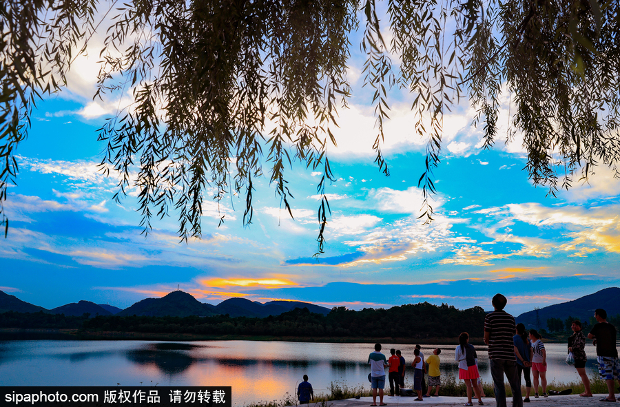 藍(lán)天白云刷屏！盤(pán)點(diǎn)風(fēng)清日朗的絕美風(fēng)光 為眼睛降溫