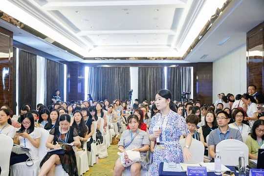 大咖齊聚，嗨翻全場(chǎng)！這是一場(chǎng)超精彩的英語(yǔ)教育界頭腦風(fēng)暴