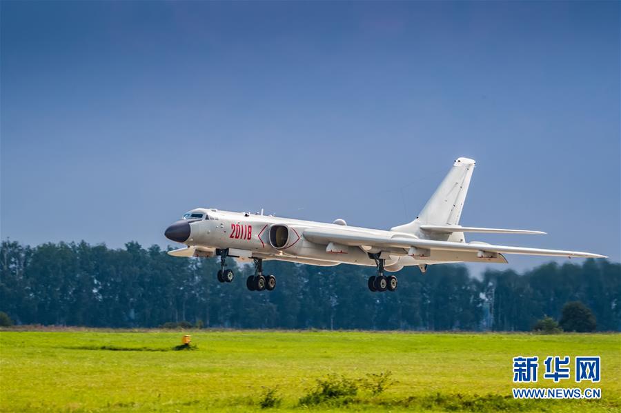 中國空軍參加“國際軍事比賽-2018”的五型戰(zhàn)機(jī)和空降兵分隊抵達(dá)俄羅斯