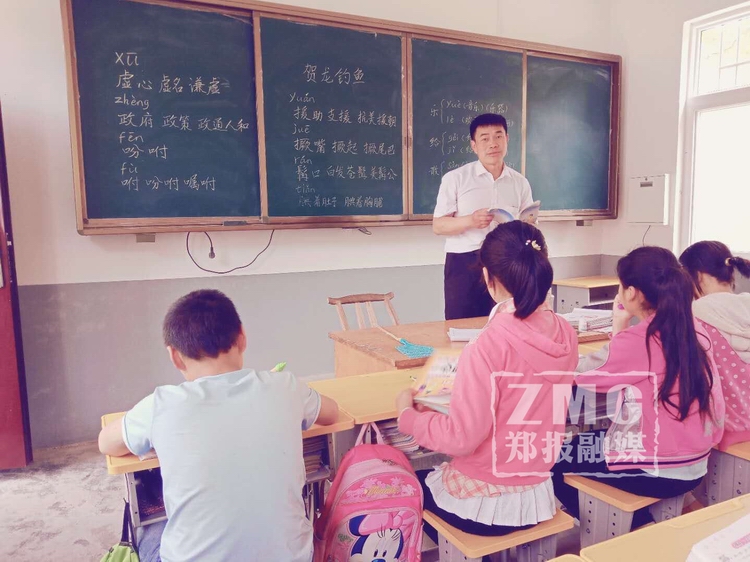 扎根深山17年！河南教師張玉滾入選2018全國(guó)教書育人楷模