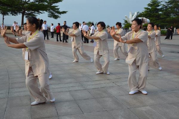 時(shí)代“拳”景，健康中國(guó)— 三亞南山第三屆世界太極文化節(jié)隆重舉行