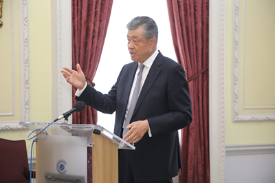 駐英國(guó)大使劉曉明談南海問(wèn)題：任何人都不要低估中國(guó)的意志和決心