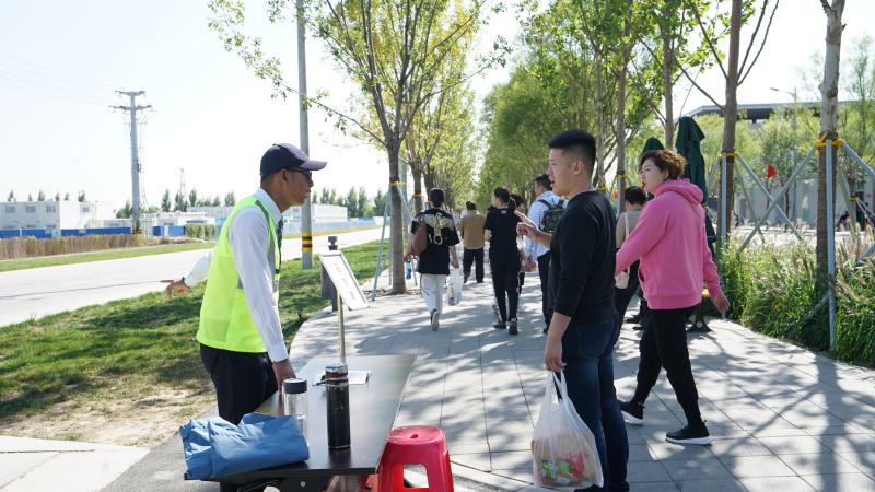 7天游客超11萬人次 雄安首個(gè)大型建筑群成熱門景點(diǎn)